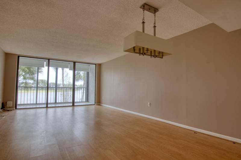 1 bedroom Condominium at 4832 Esedra Court #204, Fountains Of Palm Beach Condo 4, Lake Worth — photo 4