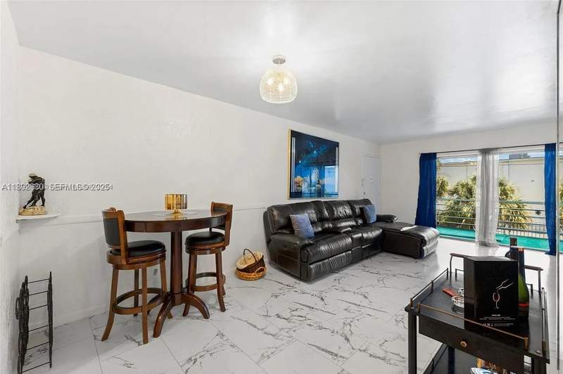 2 bedroom Condominium at 4043 NW 16th Street #201, Majestic Gardens Condominium, Lauderhill — photo 5