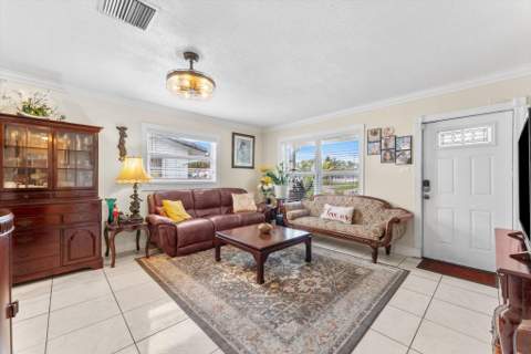 5713 NW 84th Terrace, Tamarac FL - photo 6 of 29