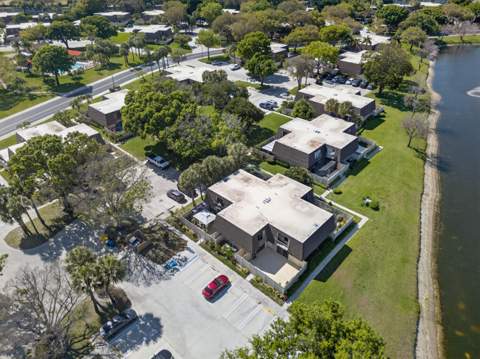 7811 78th Way, West Palm Beach FL - photo 6 of 61