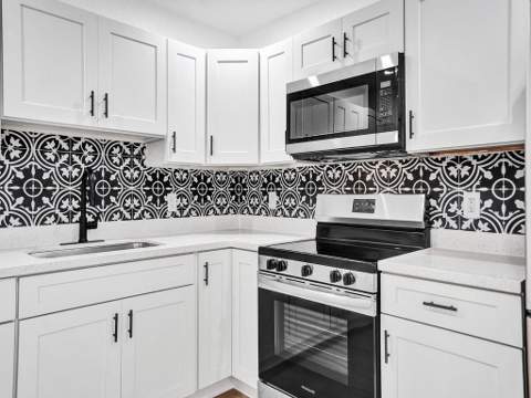 3661 NE 8th Avenue, Oakland Park FL - photo 7 of 30