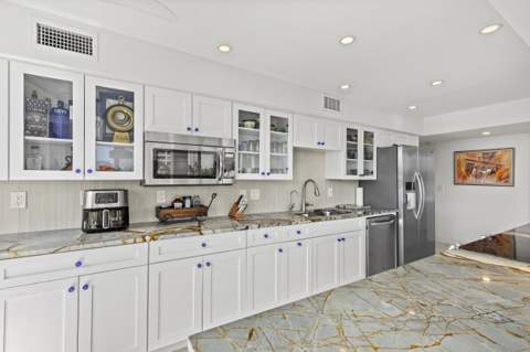 3589 S Ocean Boulevard #306, South Palm Beach FL - photo 6 of 45