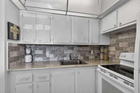 106 Camden, West Palm Beach FL - photo 14 of 54