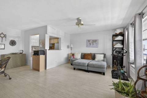 106 Camden, West Palm Beach FL - photo 8 of 54