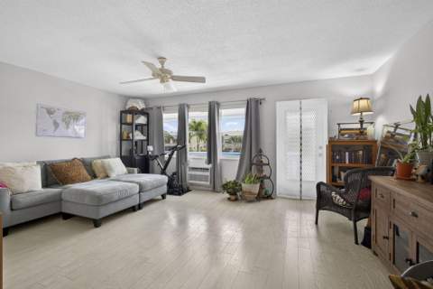 106 Camden, West Palm Beach FL - photo 10 of 54