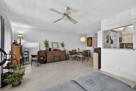 106 Camden, West Palm Beach FL - photo 11 of 54