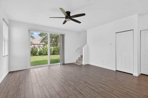 211 SE Woodbark Street, Port St. Lucie FL - photo 10 of 45
