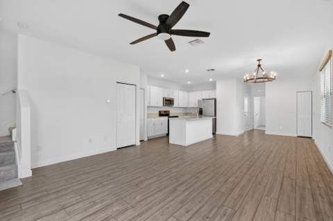211 SE Woodbark Street, Port St. Lucie FL - photo 9 of 45