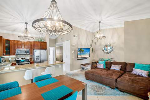 312 Liberty Court, Deerfield Beach FL - photo 7 of 49