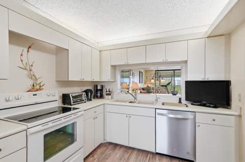 7050 NW 44th Street #705, Lauderhill FL - photo 6 of 40