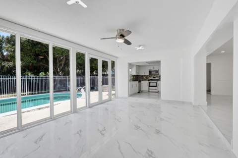 334 SW 13th Avenue, Boynton Beach FL - photo 8 of 41