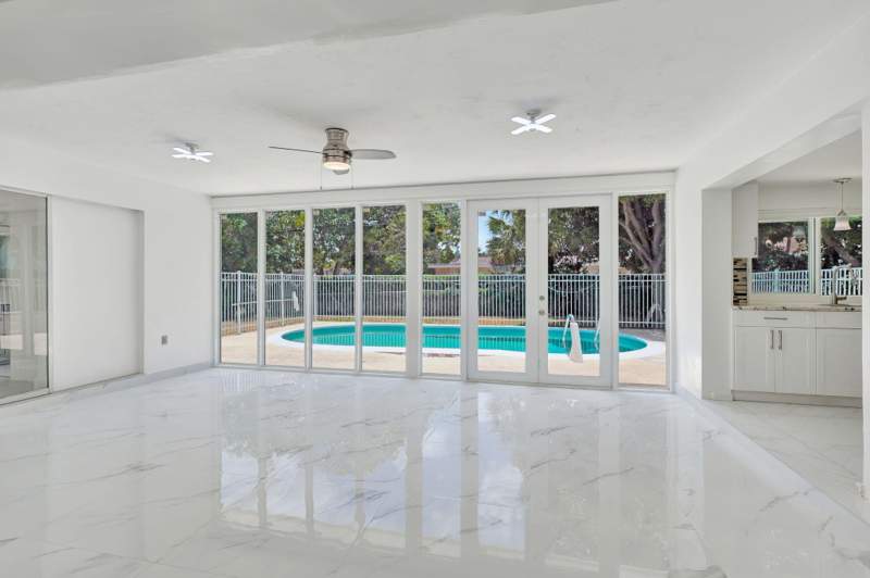 3 bedroom Single Family Residence at 334 SW 13th Avenue, Woodcrest Mnr, Boynton Beach — photo 3