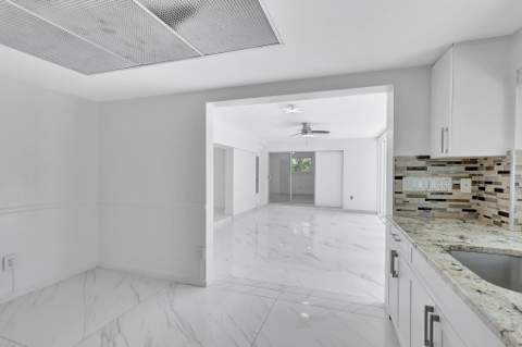 334 SW 13th Avenue, Boynton Beach FL - photo 17 of 41