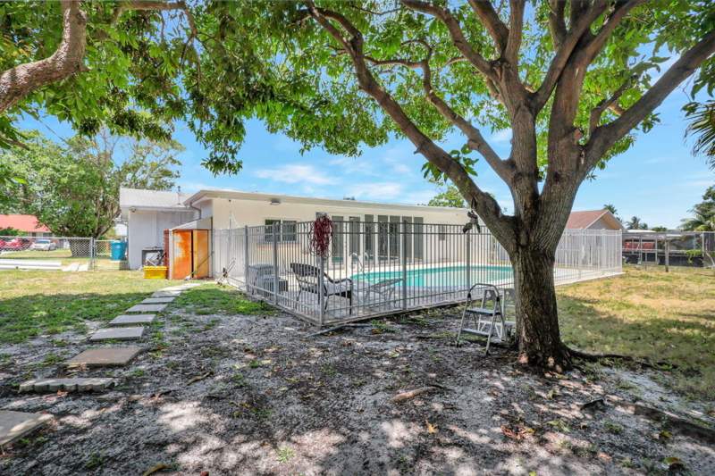 3 bedroom Single Family Residence at 334 SW 13th Avenue, Woodcrest Mnr, Boynton Beach — photo 5