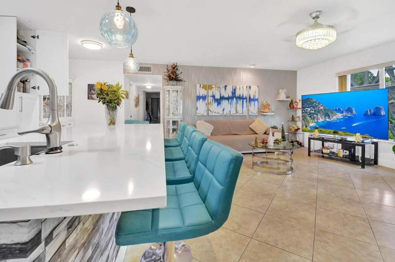 2 bedroom Villa at 1232 Club Drive #D, High Point Of Delray Sec 6 Condo, Delray Beach — photo 2