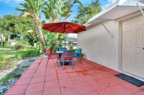 1232 Club Drive #D, Delray Beach FL - photo 8 of 25