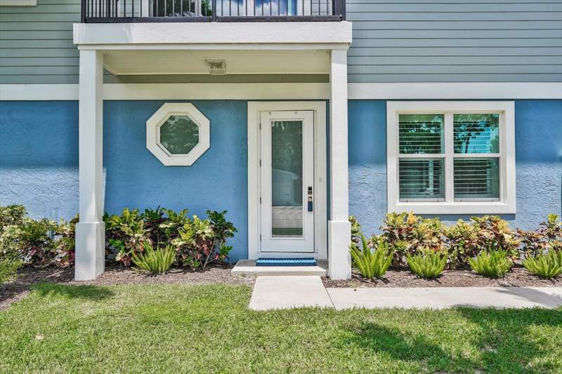 4 bedroom Single Family Residence at 425 Hugh Street, Pine Gardens, Jupiter — photo 5