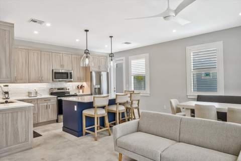 425 Hugh Street, Jupiter FL - photo 6 of 41