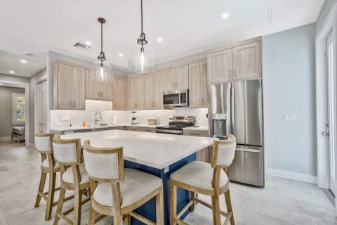 425 Hugh Street, Jupiter FL - photo 9 of 41