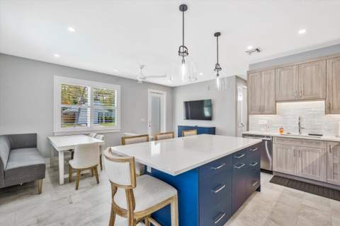 425 Hugh Street, Jupiter FL - photo 11 of 41