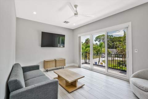 425 Hugh Street, Jupiter FL - photo 24 of 41