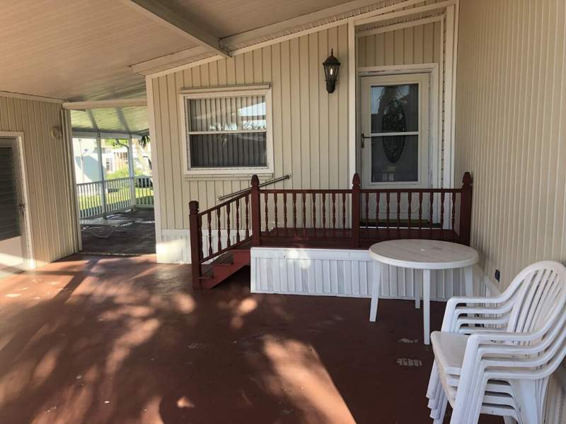 2 bedroom Manufactured Home at 7847 SE Swan Avenue, Ridgeway, Hobe Sound — photo 2