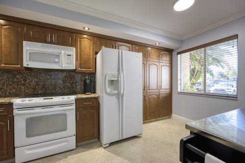 380 NW 67th Street #Apt 101, Boca Raton FL - photo 9 of 44