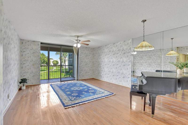 2 bedroom Condominium at 5340 Las Verdes Circle #208, Dogwood Condo, Delray Beach — photo 5