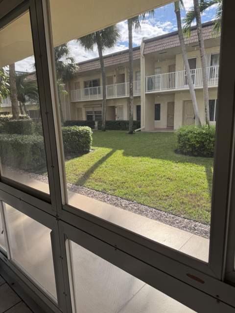 632 Snug Harbor Drive #D2, Boynton Beach FL - photo 8 of 39