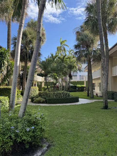 632 Snug Harbor Drive #D2, Boynton Beach FL - photo 9 of 39