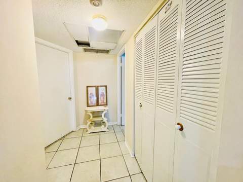 5051 W Oakland Park Boulevard #Unit E212, Lauderdale Lakes FL - photo 7 of 23