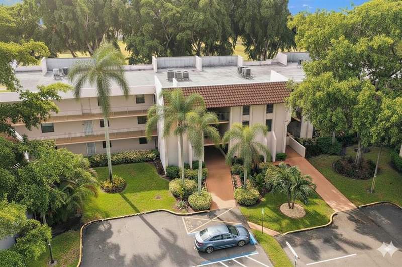 2 bedroom Condominium at 8150 W Mcnab Road #312, Concord Village Condominium Ix, Tamarac — photo 2