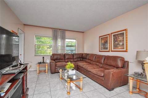5171 W Oakland Park Boulevard #207, Lauderdale Lakes FL - photo 6 of 32