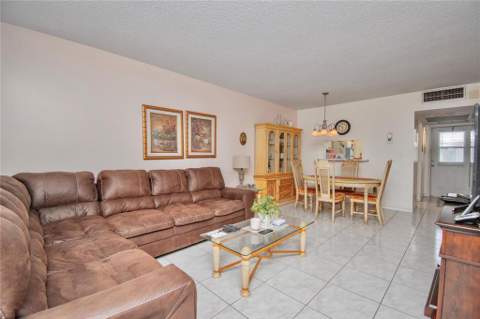 5171 W Oakland Park Boulevard #207, Lauderdale Lakes FL - photo 7 of 32