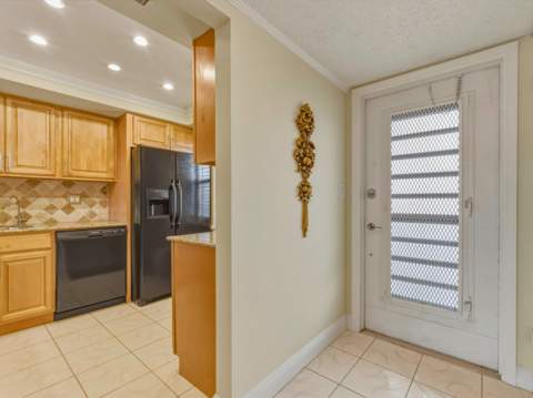 9810 Marina Boulevard #1136, Boca Raton FL - photo 6 of 35