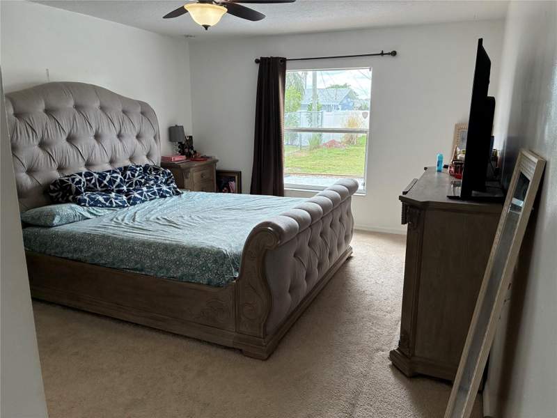 4 bedroom Single Family Residence at 602 SW Kenyoun Street, Port St Lucie Section 27, Port St. Lucie — photo 2