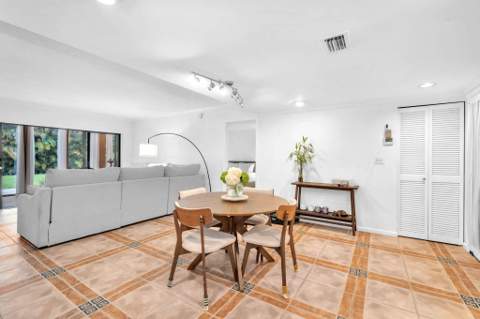 1823 Presidential Way #E101, West Palm Beach FL - photo 11 of 41