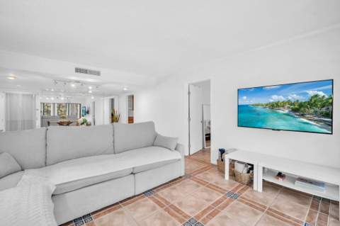 1823 Presidential Way #E101, West Palm Beach FL - photo 18 of 41