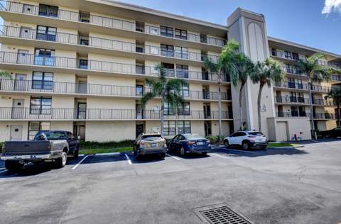 14 Royal Palm Way #2050, Boca Raton FL - photo 24 of 44