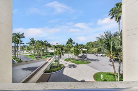 221 NE Plantation Road #316, Hutchinson Island FL - photo 7 of 31