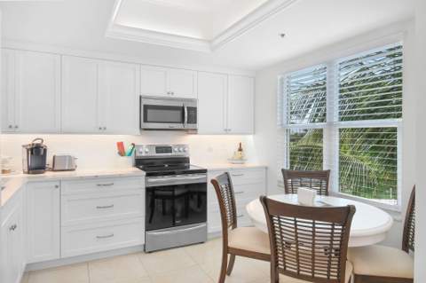 221 NE Plantation Road #316, Hutchinson Island FL - photo 17 of 31