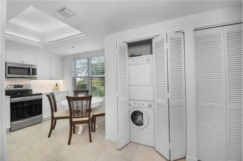 221 NE Plantation Road #316, Hutchinson Island FL - photo 19 of 31