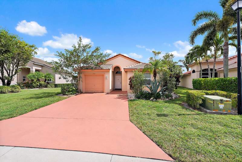 3 bedroom Single Family Residence at 8193 Pelican Harbour Drive, Balmoral Country Club Lacuna Pod C, Lake Worth — photo 3