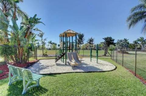 8193 Pelican Harbour Drive, Lake Worth FL - photo 22 of 23