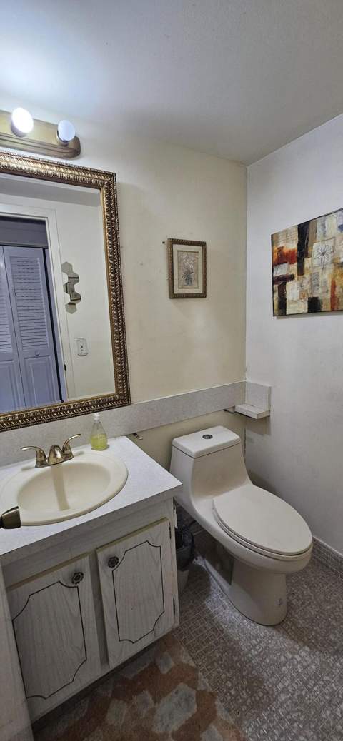 198 E Preston Way #198, Boca Raton FL - photo 11 of 17