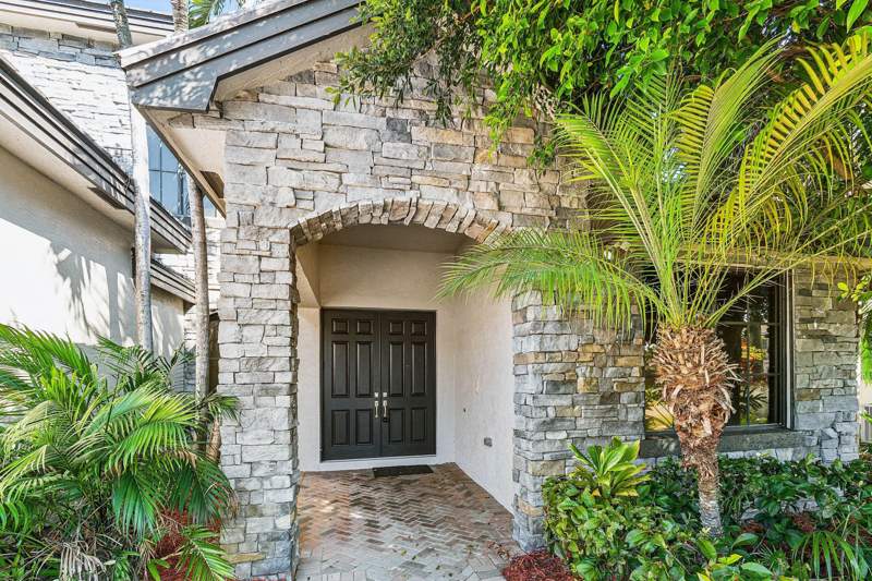 5 bedroom Single Family Residence at 10509 Vignon Court, Versailles, Wellington — photo 2