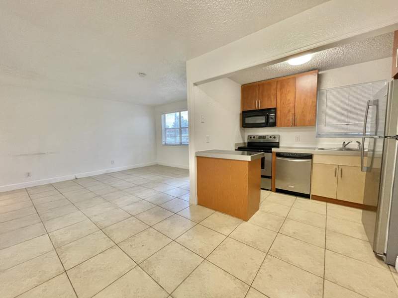 2 bedroom Condominium at 400 NW 65th Avenue #114, Atlantic Palms Condo, Margate — photo 3