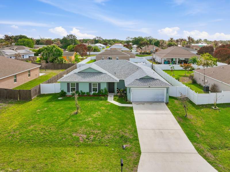 4 bedroom Single Family Residence at 1967 SW Beard Street, Port St Lucie Section 8, Port St. Lucie — photo 2