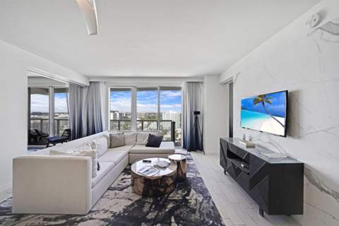 3101 Bayshore Drive, Fort Lauderdale FL - photo 13 of 31