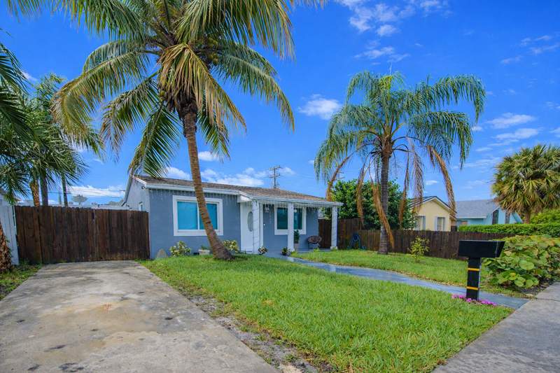 3 bedroom Single Family Residence at 1713 N J Street, North Lake Worth, Lake Worth Beach — photo 2